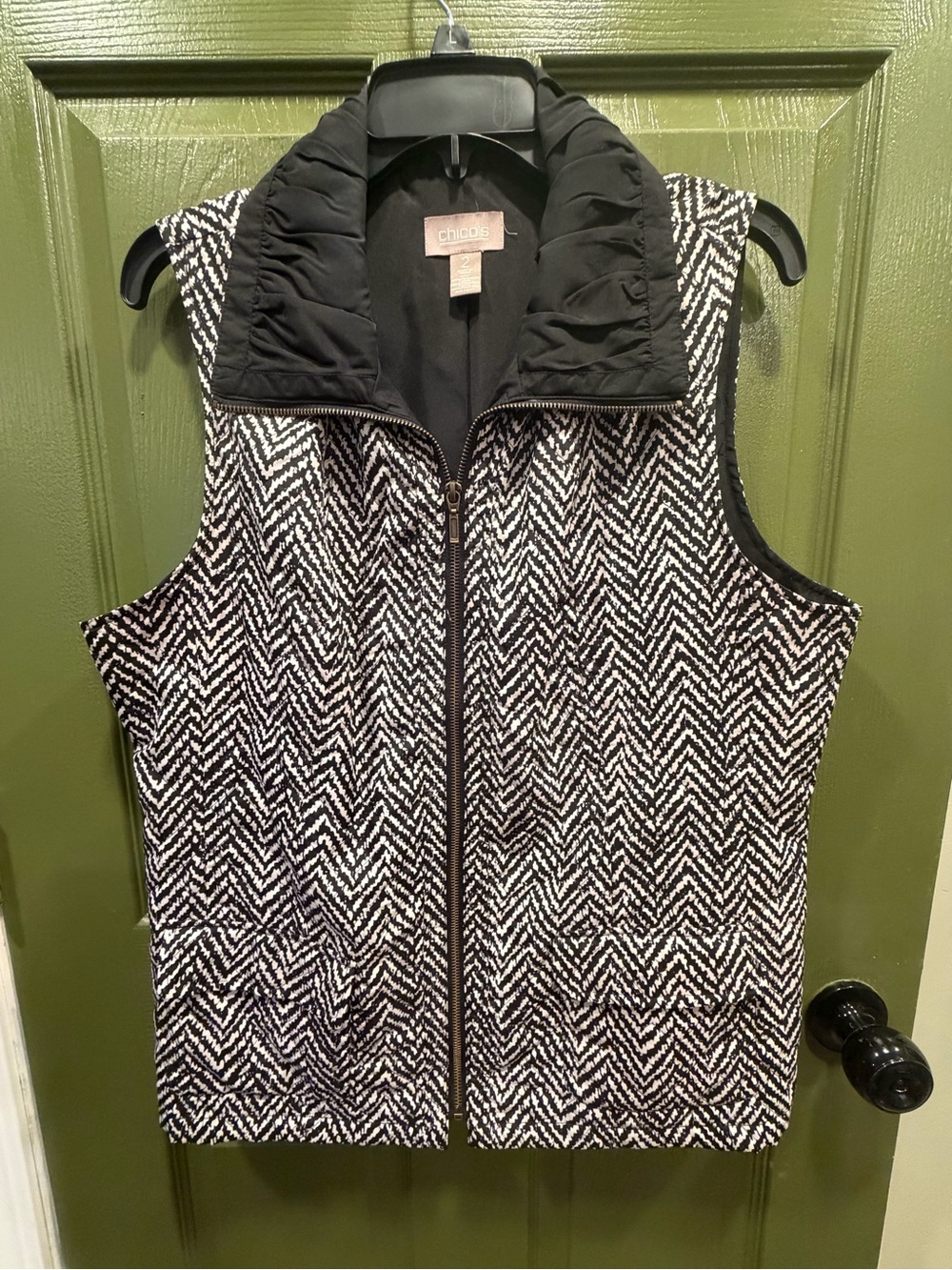 Chico's Black & White Herringbone Zip Vest with Quilted Collar